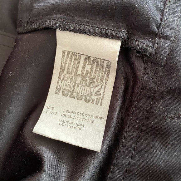 Volcom “Foster Gals 7 Boardie” Shorts - Picture 6 of 6